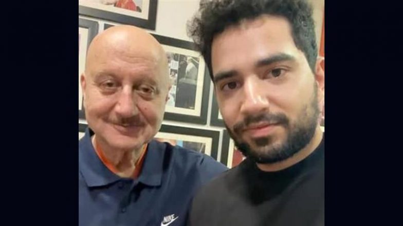 Anupam Kher Calls Samay Raina a ‘Genius’: Veteran Actor Meets Comedian’s Family Ahead of ‘Still Alive’ Special Launch (Watch Video)