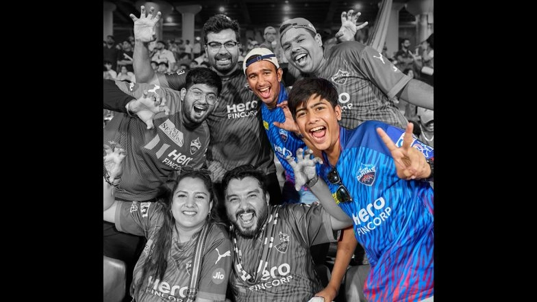 Two Delhi Capitals Fans, Abhav and Yagya Bhatia, Die in Road Accident; IPL Franchise Mourns the Demise of DC Toli Members