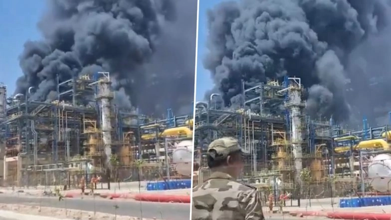 Pachpadra Refinery Fire: Blaze Erupts at Facility in Balotra a Day Before Its Inauguration by PM Narendra Modi (Watch Video)