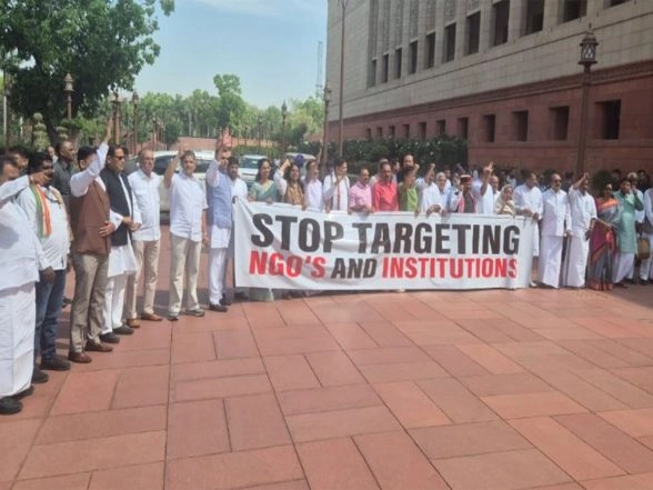 LatestLY - Business - News Image