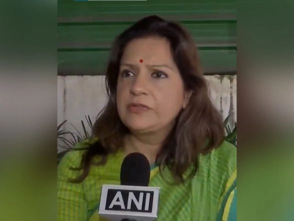 India News | Govt Not for Public, Works for Own Gains: Priyanka Chaturvedi Slams Centre over Commercial LPG Hike