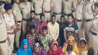 India News | 14 Bangladeshis Detained by RPF at Jalpaiguri Station; Fake Aadhaar Cards Recovered