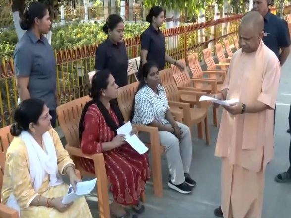 LatestLY - Politics - News Image