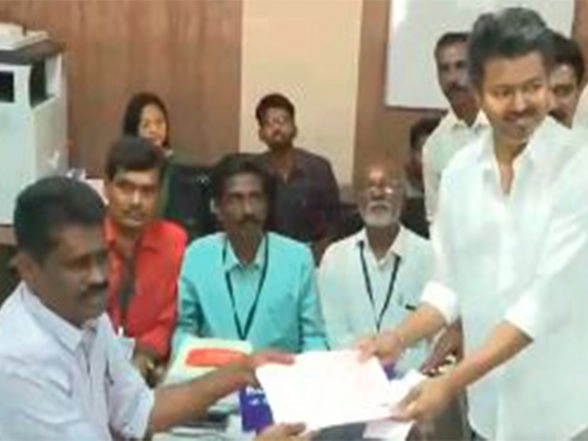 LatestLY - Politics - News Image