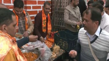 India News | Devotees Throng Jakhu Hanuman Temple on Hanuman Jayanti; CM Sukhu, Ex-CM Jai Ram Thakur Offer Prayers