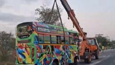 India News | Tamil Nadu: Passenger Van, Lorry Collide on Chennai Trichy National Highway, Injured Shifted to Govt Hospital