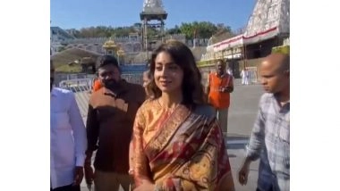 Entertainment News | Shriya Saran Offers Prayers at Tirumala Temple