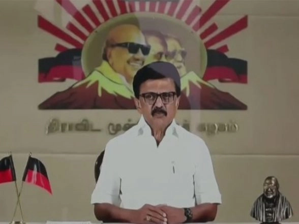 LatestLY - Politics Business - News Image