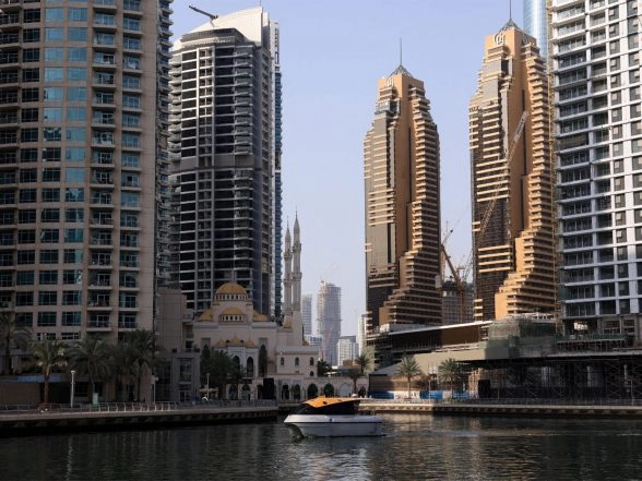 World News | UAE: Debris from Aerial Interception Falls Onto Building in Dubai Marina, No Injuries Reported