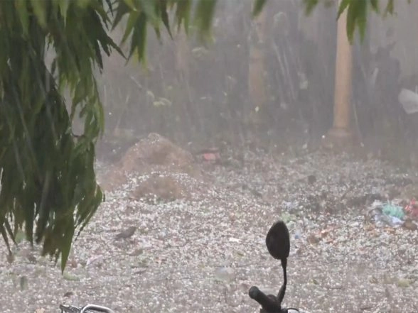 India News | IMD Issues Orange Alert Across Multiple States, Warns of Hailstorms and Strong Winds