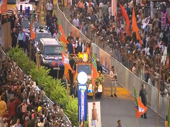 India News | PM Modi Holds Massive Roadshow in Thiruvananthapuram Ahead of Keralam Polls