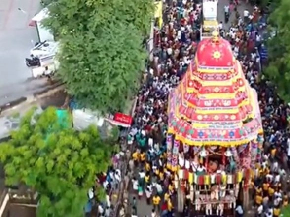 India News | Thousands Throng Madurai's Thiruparankundram Temple for Panguni Festival Procession