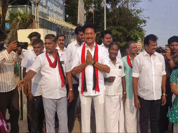 India News | DMK's Anbil Mahesh Poyyamozhi Extends Easter Greetings, Seeks Votes at Kattur Church