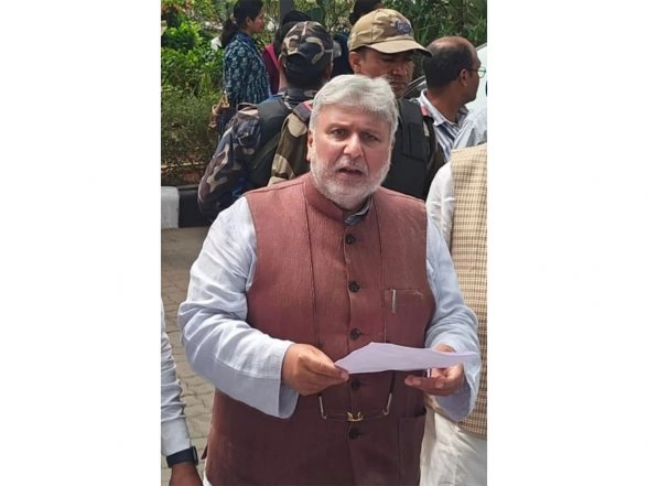 India News | BJP's Shishir Bajoria Files Complaint to ECI Against TMC MP Kalyan Banerjee over Inciteful, Derogatory Remarks