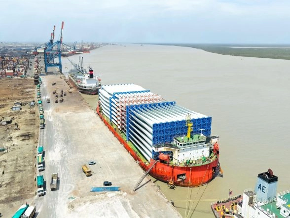 Business News | Kandla Port Logs Record Cargo Handling in FY26, Advances Green Push with Methanol Bunkering