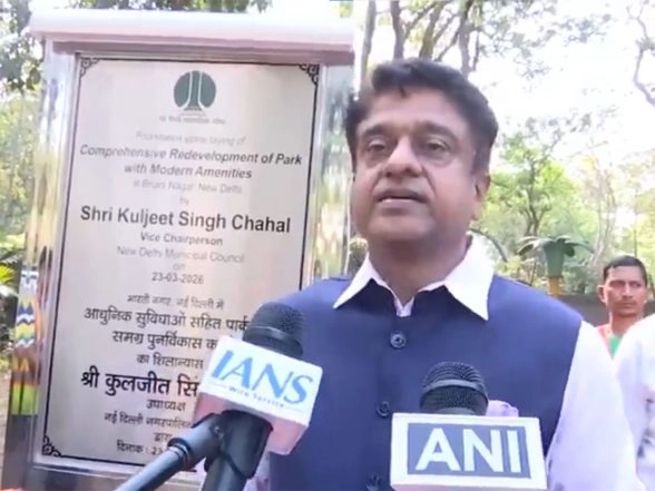 India News | 'Ek Ped Maa Ke Naam' Campaign Receives Public Support; NDMC VC Kuljeet Chahal Leads Tree Plantation in Laxmibai Nagar