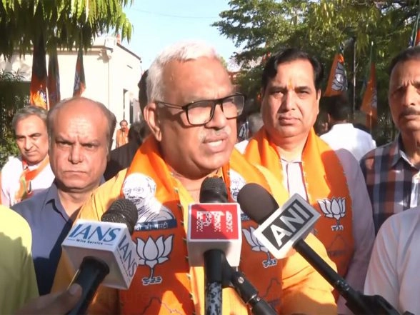 LatestLY - Politics - News Image