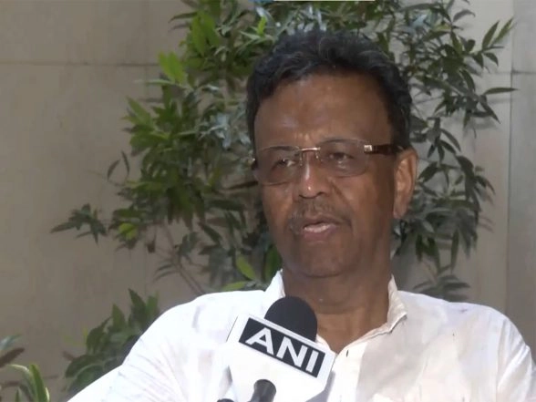 LatestLY - Politics - News Image