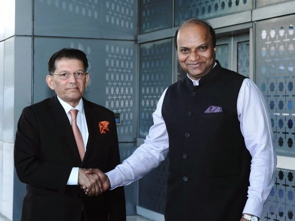 LatestLY - Politics Business - News Image