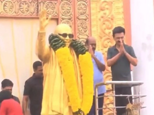 LatestLY - Politics - News Image