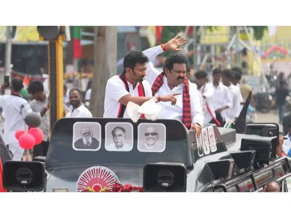 LatestLY - Politics - News Image