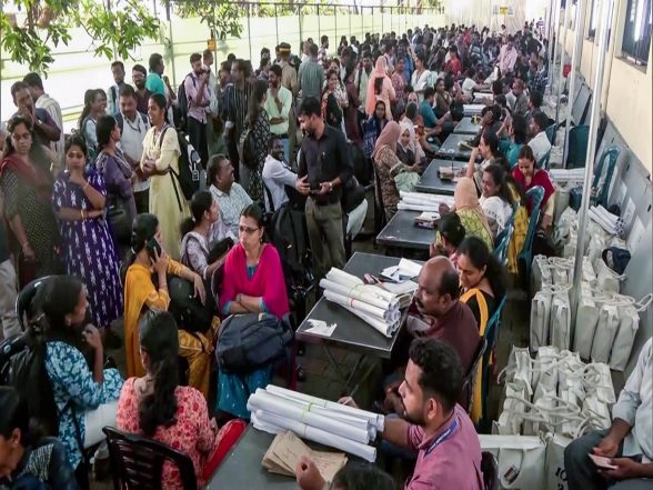 LatestLY - Politics - News Image