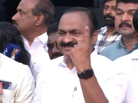 LatestLY - Politics - News Image