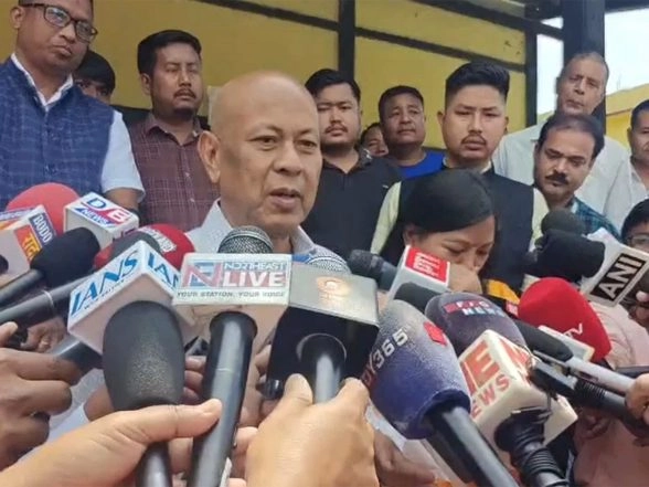 LatestLY - Politics - News Image