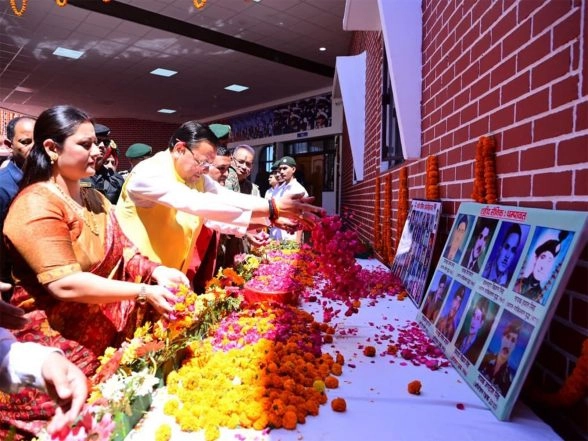 LatestLY - Politics - News Image