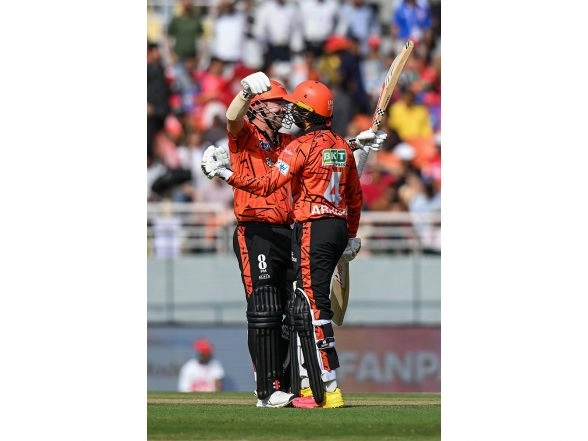 Sports News | IPL 2026: Abhishek Sharma's Blistering 74 Helps SRH Post 219/6 Vs PBKS