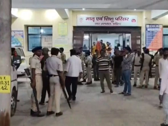 India News | Bihar: 10 Killed, 25 Injured as Bus, Pickup Vehicle Collide in Katihar