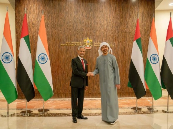 World News | EAM Jaishankar Meets UAE Foreign Minister in Abu Dhabi; Discusses West Asia Security and Strategic Partnership