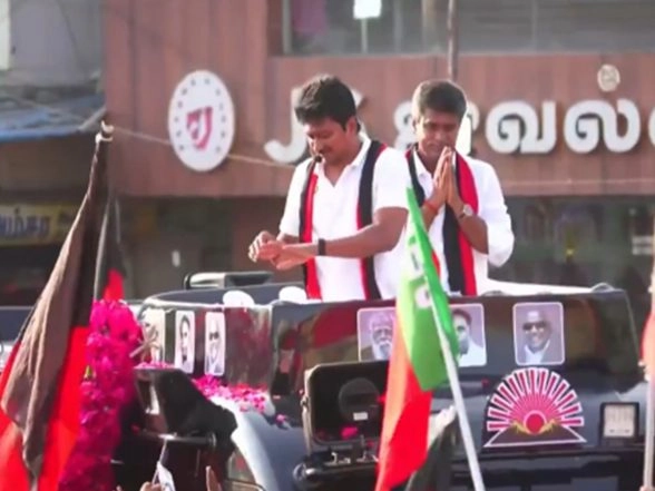 India News | DMK Intensifies Poll Push; Udhayanidhi Stalin Promises Rs 2,000 Aid for Women, Free Laptops for Students