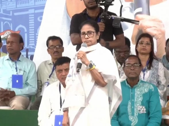 India News | Delimitation Bill is Being Brought in Parliament Amid Elections, No Consultations Held: Mamata Banerjee
