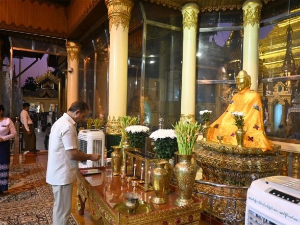 World News | MoS Kirti Vardhan Singh's Visit to Shwedagon Pagoda Highlights Spiritual Connection Between India and Myanmar
