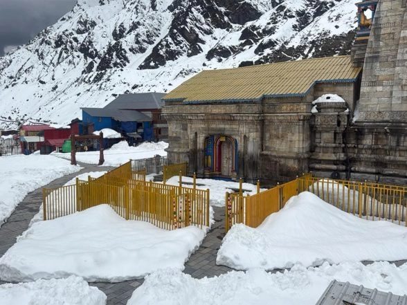 India News | 'Teams Working Diligently After Snowfall': BKTC Member Confirms Preparation for Char Dham Yatra Underway