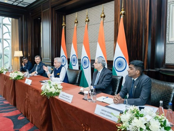 World News | Jaishankar Thanks UAE Prez for Strengthening Ties; Expresses Gratitude for Ensuring Well-being of Indian Community During West Asia Conflict
