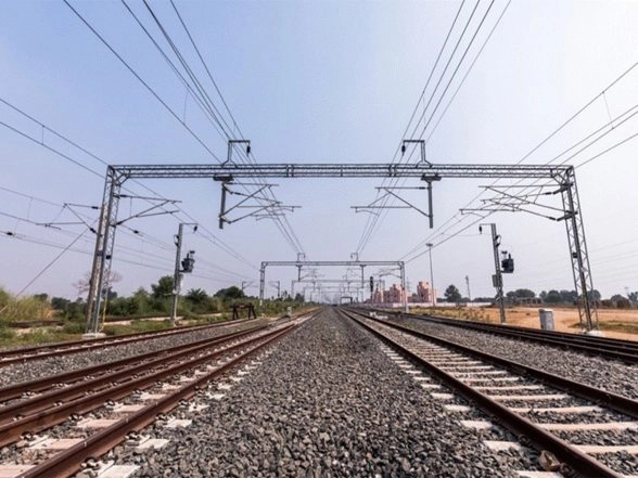 Business News | Railways Clears 100 Projects Worth Rs 1.53 Lakh Crore in FY26; Expansion More Than Doubles YoY