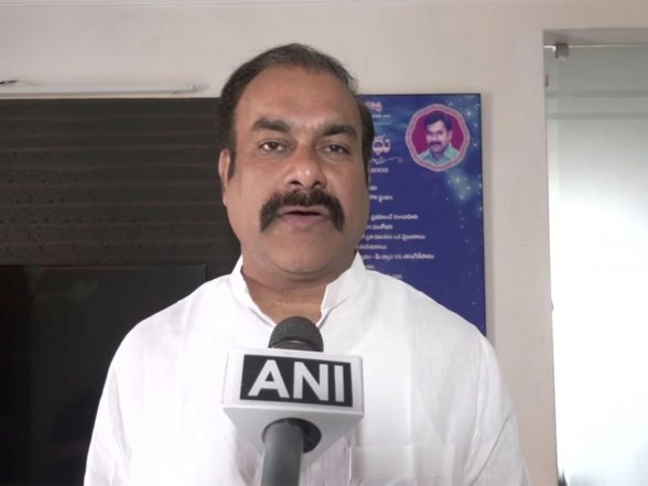 India News | 'Opposition Cannot Be Threatened': BRS Fires Back at Seethakka over Corruption Row Remarks