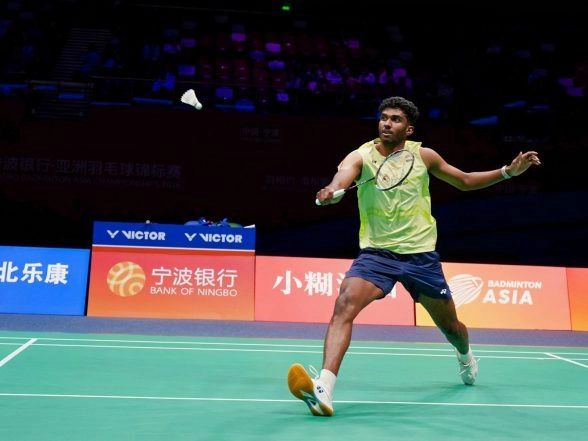 Sports News | Ayush Shetty's Dream Run Ends as Shi Yu Qi Clinches Badminton Asia Title
