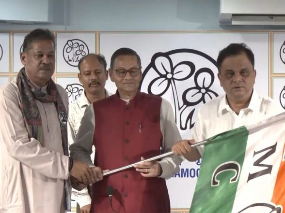 India News | Netaji's Grandnephew Chandra Kumar Bose Joins Trinamool Congress