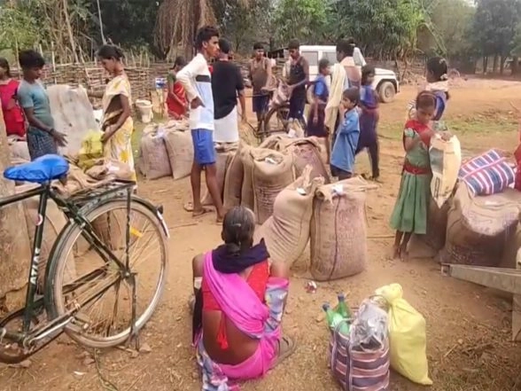 India News | Chhattisgarh: PDS Shops Bring Relief to Remote Abujhmad Area Through Tractor-delivered Rations