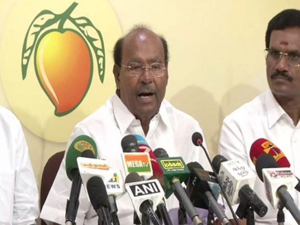 India News | PMK Chief Ramadoss Collapses During Campaign in Salem, Hospitalised