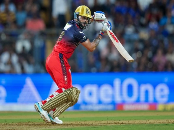 Sports News | IPL 2026: Virat Kohli Continues Fine Run at Wankhede Stadium, Becomes First Batter to Reach 1,000 Runs Against MI