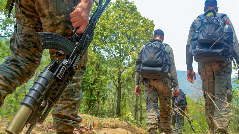 India News | Chhattisgarh: Naxal Area Commander with Rs 5 Lakh Bounty Killed in Kanker Encounter