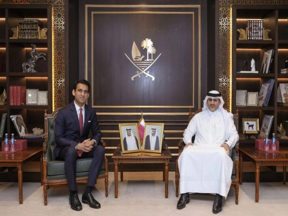 Business News | Adani Green's Sagar Adani Meets Qatar Central Bank Governor in Doha, Discusses Global Finance and Investment Trends