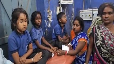 India News | One Dead, Several Injured as School Van Carrying Children Overturns in Bihar's Nawada