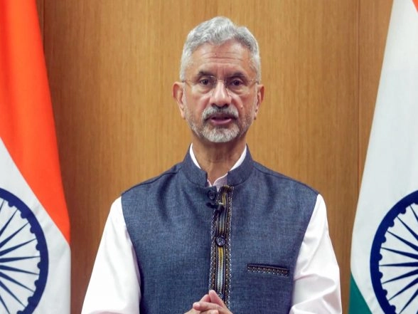 World News | EAM Jaishankar Speaks to Kuwaiti Counterpart on Developments in West Asia