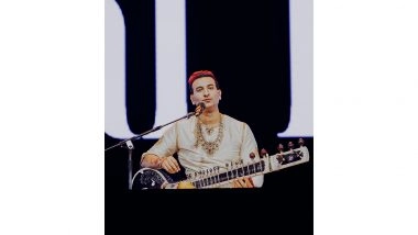 Entertainment News | Sitarist Risabh Sharma Performs 'Abhi Na Jao Chhod Kar' in Tribute to Music Icon Asha Bhosle