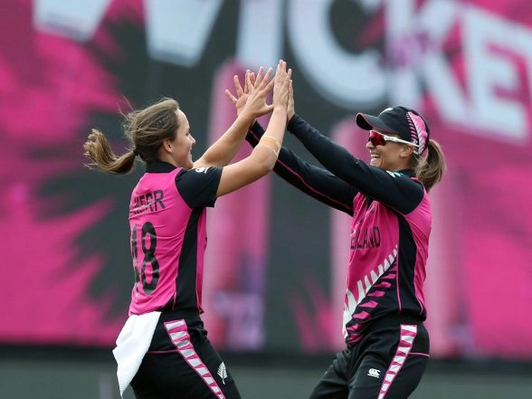 Sports News | Amelia Kerr Wins ICC Women's Player of the Month Award for March